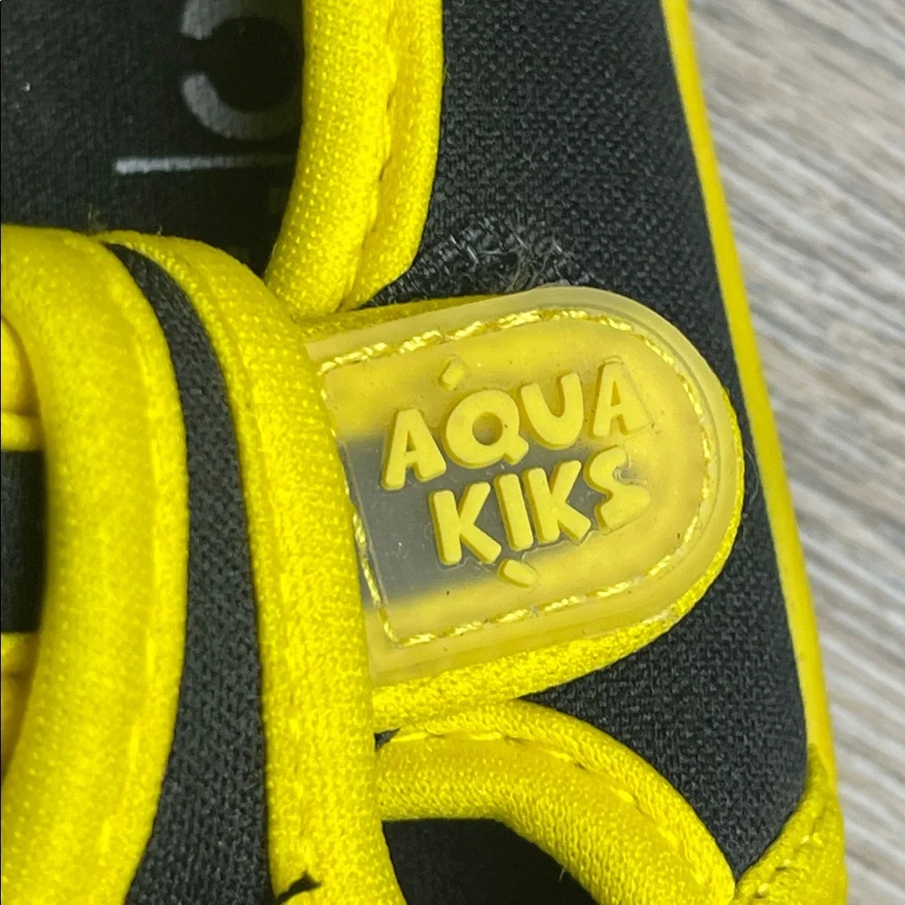 Kids Black and Yellow Dinosaur Water Shoes Size 5